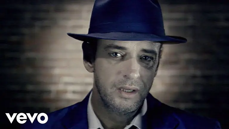 Gustavo Cerati en el video de Crimen - Foto captura YouTube
